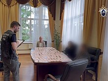 Петербургским чиновникам предъявили обвинения в получении крупных взяток