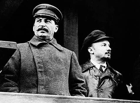 «Жертвами были выбраны уязвимые и бесправные». Объяснено желание Сталина устроить зачистку в Красной армии