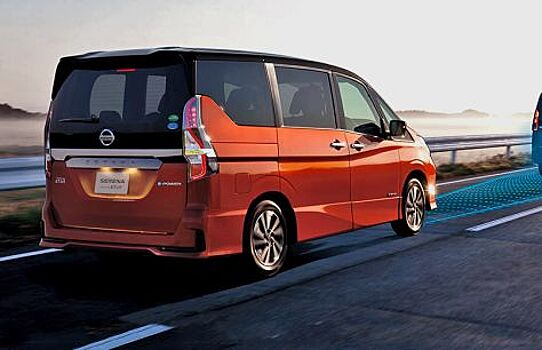 Минивэн Nissan Serena показал смелое новое лицо