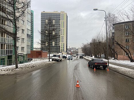 В Новосибирске две школьницы пострадали в ДТП на дорогах города