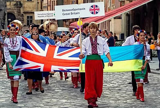 Украину продали за стопку горилки. Почему Британия получила то, чего не смогла Америка?