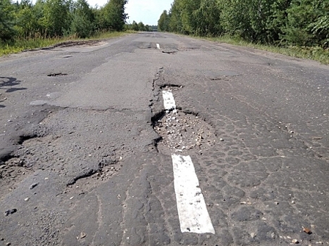 Дорожную разметку в Кулебаках нанесли на ямы