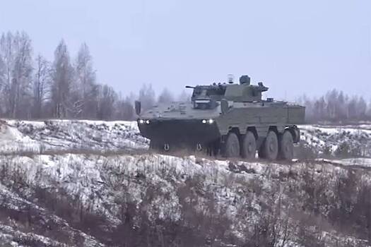 Испытания белорусского БТР V-2 показали на видео