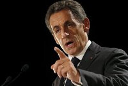 СМИ: Полиция завершила допрос Саркози и освободила из-под стражи