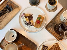 Гастроновости: Кофейня о Марсе, ремесленная джелатерия и гастробар с камнем-горой в столе