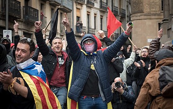 Франция и Испания увязли в протестных акциях