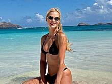 Клишина показала фото в купальнике на пляже