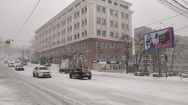 «Никто, кроме нас»: жители Владивостока выполняют работу за коммунальщиков