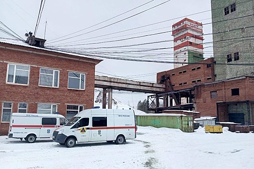 В шахте "Кальинская" спасли из-под завалов одного из рабочих