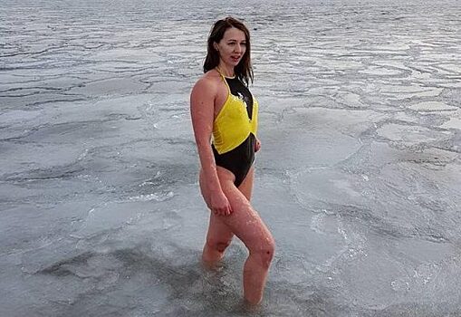 «Вода ещё тёплая, +9 градусов»: «мороженка» из Приморья открывает купальный сезон