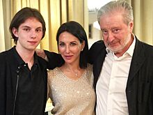 «Граф де Ля Фер»: Алика Смехова трогательно поздравила знаменитого отца с днем рождения