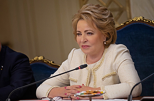 Матвиенко предложила освободить российских цветоводов от НДС