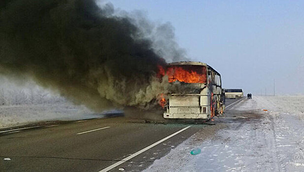 В Казахстане озвучили основную версию возгорания автобуса с пассажирами