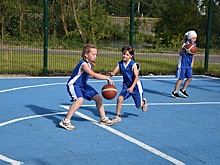 Горожане оценили умную уличную спортивную площадку Спутника