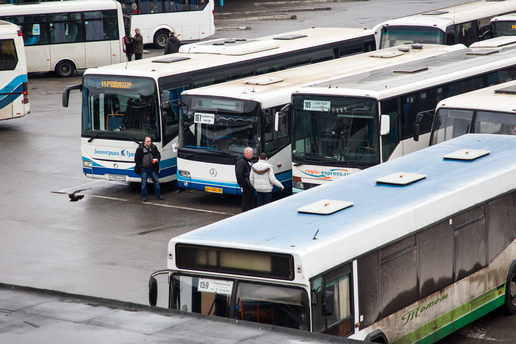 Власти Калининградской области хотят урезать субсидии на убыточные автобусные маршруты и сократить число льготников