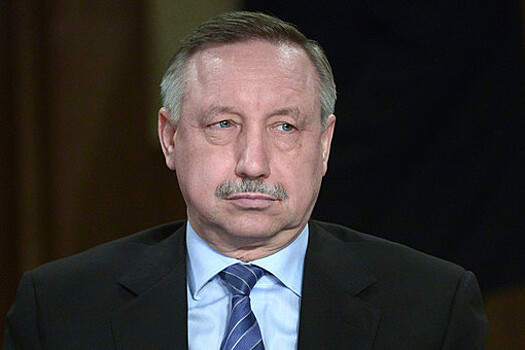 Беглов призвал петербуржцев не посещать людные места без необходимости