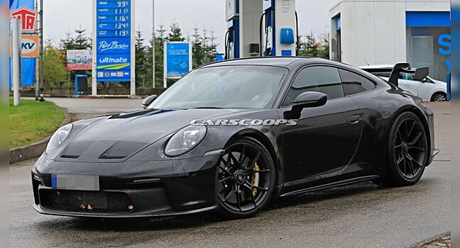 Новый Porsche 911 GT3 появился перед фотошпионами без камуфляжа