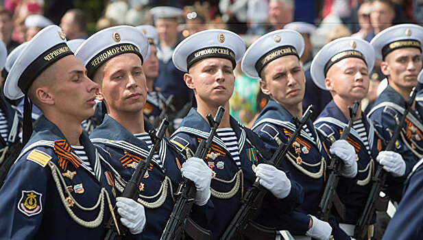 Крым в День Победы примет пять военных парадов