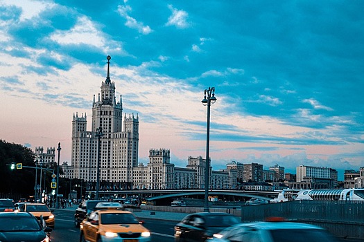 Разрешение на работу такси в Москве теперь можно получить онлайн