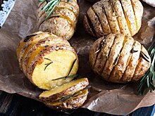 Как быстро и вкусно запечь картофель к новогоднему столу