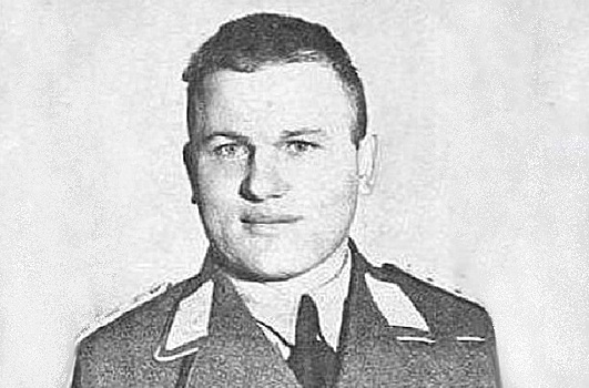 Предатели, казнокрады, рецидивисты: кого лишали звания Героя Советского Союза