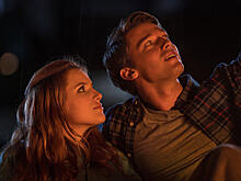 Патрик Шварценеггер и Белла Торн в первых кадрах фильма «Мотылек»