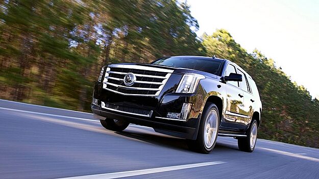 Глава «Кадиллака» намекнул на «горячий» Escalade