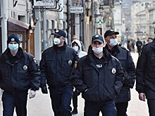 Западная Украина с 6 по 10.04: в регионе - половина всех заболевших страны, в пяти областях - жёсткие ограничения