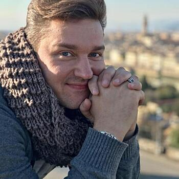 Актер Сергей Смирнов умер после продолжительной болезни. Ему было 37 лет