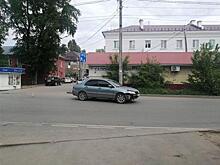 На Мехзаводе под колесами иномарки пострадала женщина