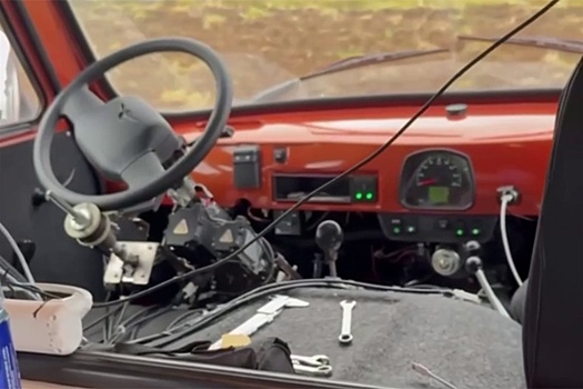 Появилось видео испытаний первой беспилотной "Буханки" в зоне СВО