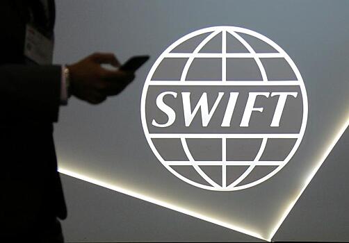 Страшная ошибка: в Германии вновь заговорили об отключении РФ от SWIFT