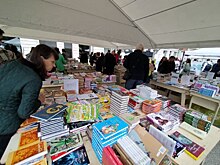 В Новосибирске проходит фестиваль «Новая книга»: сколько там стоят книги