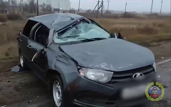 В аварии на трассе в Волгоградской области погибла женщина