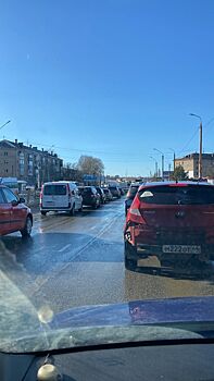 Дороги Костромы окрасились в красный из-за гигантских пробок