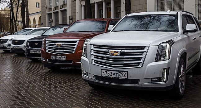 General Motors передал автомобили НМИЦ радиологии
