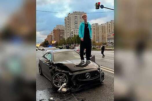 РЕН ТВ: массовую аварию на юго-востоке Москвы устроил блогер Илья Царевский