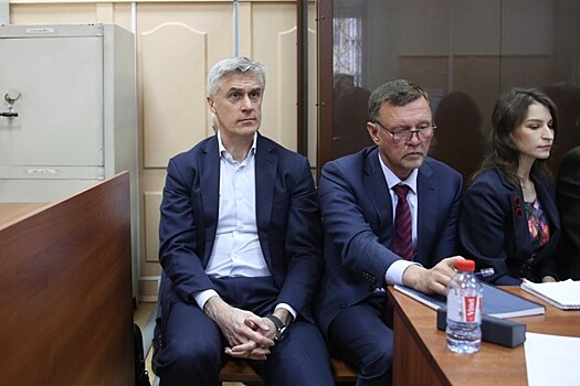 Суд продлил домашний арест Майклу Калви