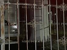 Охваченная пламенем станция сотовой связи в российском городе попала на видео