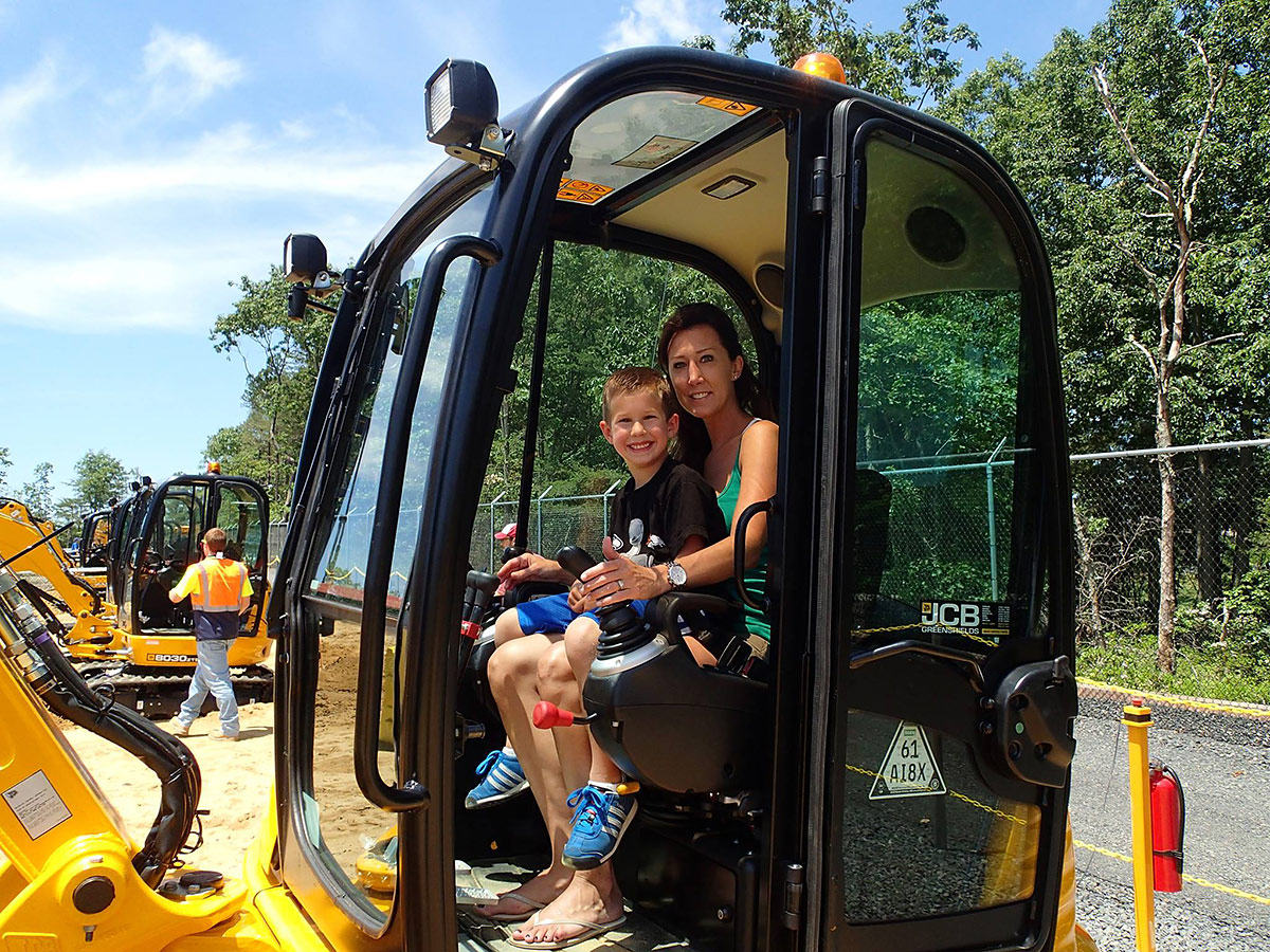 Парк аттракционов Diggerland, США, Северная Америка и Карибы