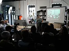 "Суровый" стиль в диалоге с поп-артом: в Самаре продолжаются арт-завтраки