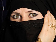 Страны, куда лучше не ездить одиноким девушкам