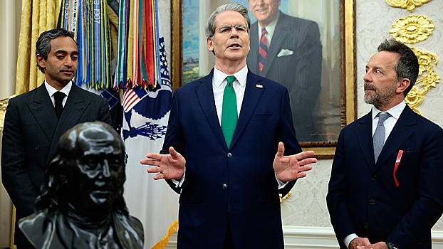 Бессент призвал соблюдать сделки с США, несмотря на вердикт Верховного суда