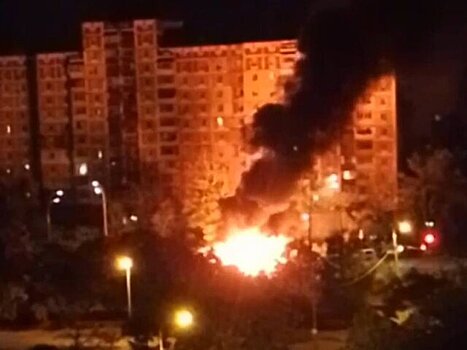 "Газета.ру": в Киеве подожгли машины, которые могут принадлежать военным