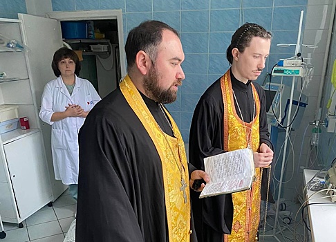 Представители епархии освятили реанимацию в детской больнице Московского района