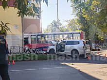 В Ярославской области в ДТП с автобусом пострадали восемь человек