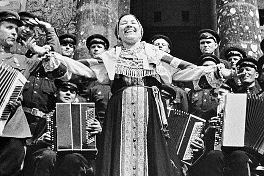 120 лет назад родилась певица Лидия Русланова 