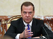 Медведев призвал внести в ГД проект о нефтяном маневре в ближайшее время