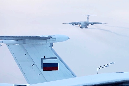 Минобороны РФ: Самолет ВКС Ил-76 потерпел крушение в Белгородской области