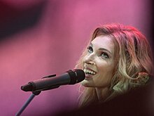 Юлия Самойлова выпустит книгу